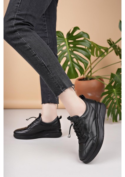 Modessa 123 Siyah Lastik Bağcıklı Hakiki Soft Deri Kadın Ayakkabı