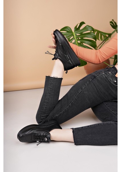 Modessa 123 Siyah Lastik Bağcıklı Hakiki Soft Deri Kadın Ayakkabı fırsatları