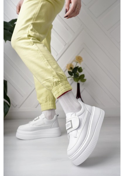 Dvm 1111 Beyaz Cırtlı Kalın Taban Kadın Sneakers