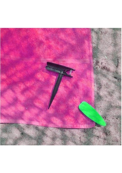 Renkli 8'li Havlu Kazığı ve Plaj Mandalı Seti, Pratik ve Şık Kullanım fırsatları