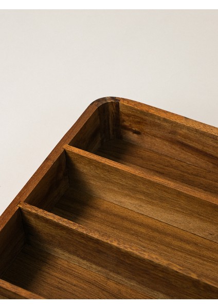 Carle Akasya Kaşıklık Düzenleyici