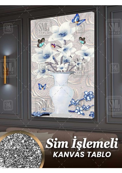 Sim Işlemeli Beyaz Vazo Içindeki Çiçeklere Konan Mavi Kelebekler Modern Simli Dikey Kanvas Tablo