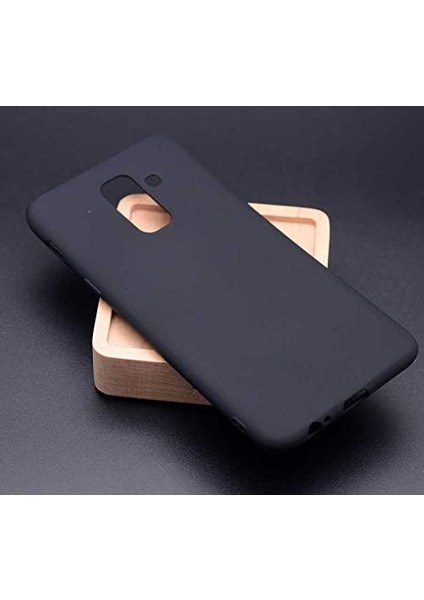 Galaxy A6 2018 Uyumlu Sert Rubber Silikon Kılıf (Siyah)