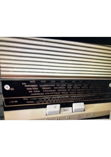 Grundig Type 88 Orjinal Fm’li Antika Lambalı Radyo