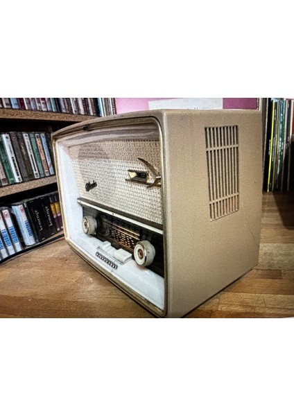 Antia Telefunken Atlanta Lambalı Radyo Sorunsuz Çalışır Durumda - 40 cm x 25 cm x 18 indirimleri