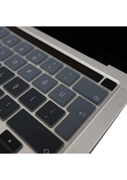 Macbook Pro 13INÇ M1-M2 Klavye Koruyucu Ombre Türkçe Q (Touchbarlı) A2338 A2289 A2251 A2141 ile Uyumlu Siyah Gri