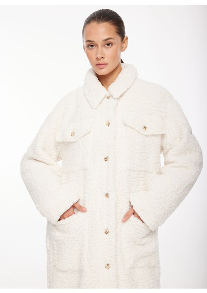 Beyaz Kadın Relaxed Fit Mont D3WL-MNT10 modelleri