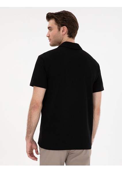 Siyah Slim Fit Tişört indirimleri