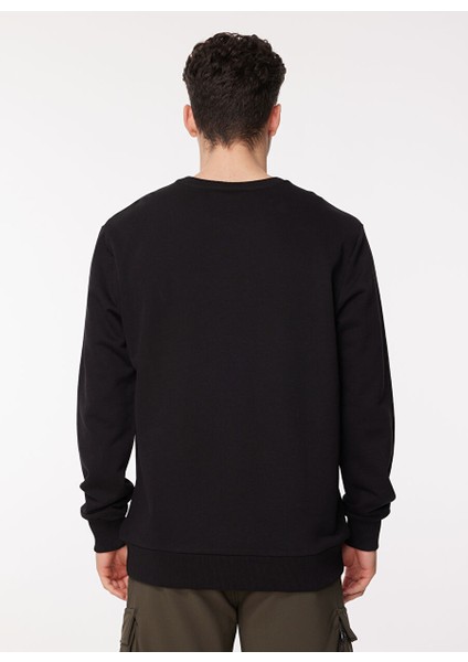 Siyah Erkek Bisiklet Yaka Relaxed Fit Sweatshirt D3WM-SWT25 indirimleri