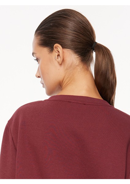 Mürdüm Kadın Bisiklet Yaka Relaxed Fit Nakışlı Sweatshirt D3WL-SWT15 indirimleri