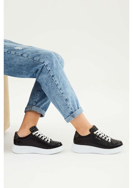 Siyah Kadın Deri Sneaker 33 30 Bn Ayk Y23 fırsatları