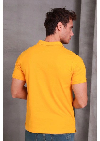 Erkek Slim Fit Pamuklu Yumuşak Doku Nefes Alan Kumaş Yakalı Tişört indirimleri