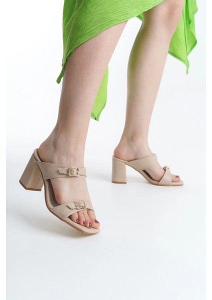 Yes Kalın Topuklu Çift Tokalı Kadın Terlik Vizon