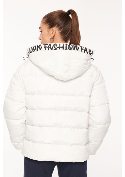 Beyaz Kadın Mont MONT5104BEYAZ indirimleri