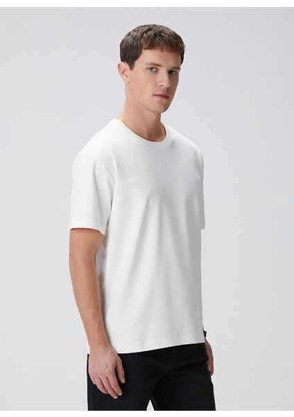 Ekru Erkek Comfort Fit T-Shirt 1094087 fırsatları