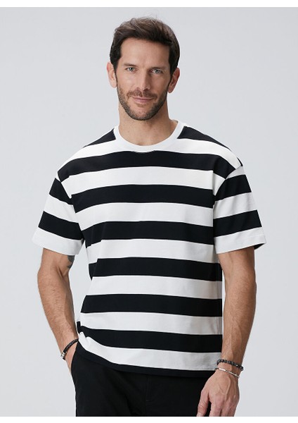 Beyaz Erkek Relaxed T-Shirt 1094331 fiyatları