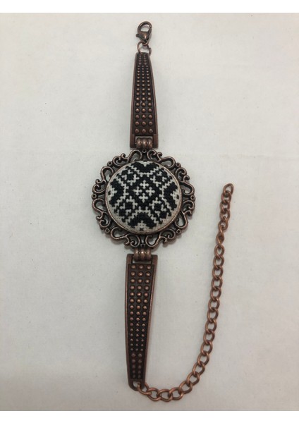 Kanaviçe Işlemeli Bileklik fiyatları