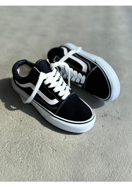 Melodi Siyah Beyaz Kanvas Sneaker – Günlük Okul Ayakkabı