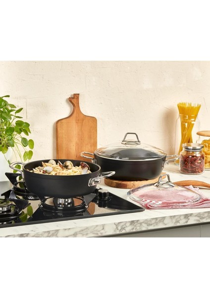 30 cm Siyah Basık Tencere, Cam Kapak, Yapışmaz, Dayanıklı, Titanyum Kaplama fırsatları