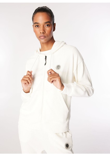 Kırık Beyaz Kadın Kapüşon Relaxed Düz Sweatmont D4WL-SWT3093 modelleri