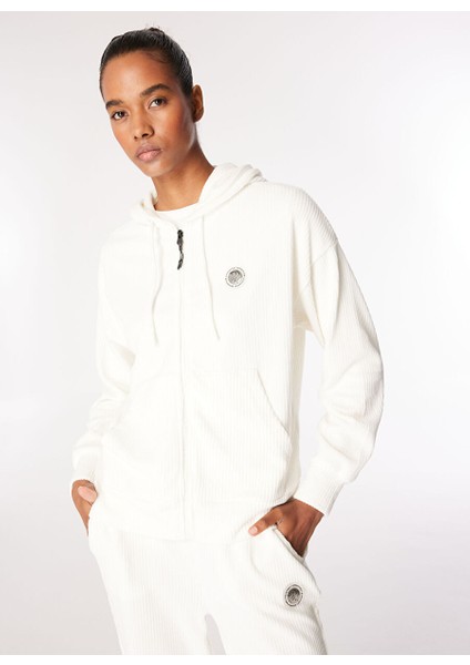 Kırık Beyaz Kadın Kapüşon Relaxed Düz Sweatmont D4WL-SWT3093 fırsatları