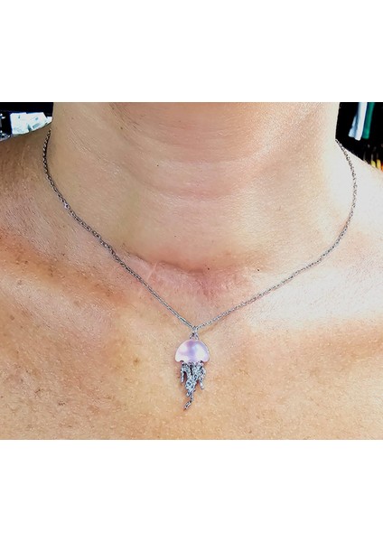 Dükkn Design Taşlı Kanatlı Kalp Kolye