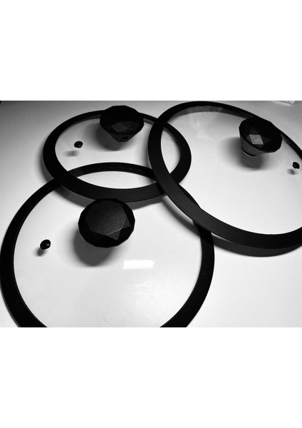 Siyah 18 cm Silikon Tencere Cam Kapağı, Pratik ve Dayanıklı Mutfak Aksesuarı fiyatları