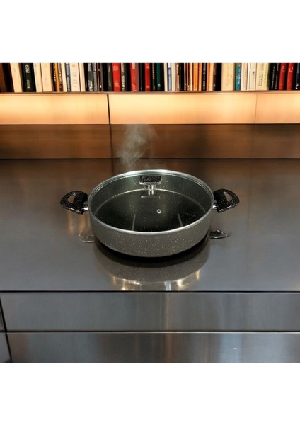 32 cm Siyah Basık Tencere, Şık ve Kullanışlı Mutfak Gereci