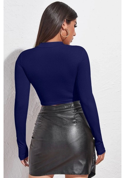 Marsilyan- Kadın Lacivert Göğüs Dekolteli Uzun Kollu Cut Out Crop Top Bluz modelleri