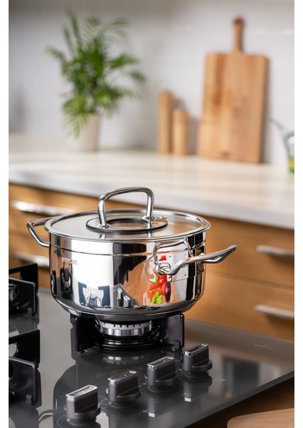 Derin 18 cm Tencere, Şık ve Dayanıklı Mutfak Gereci