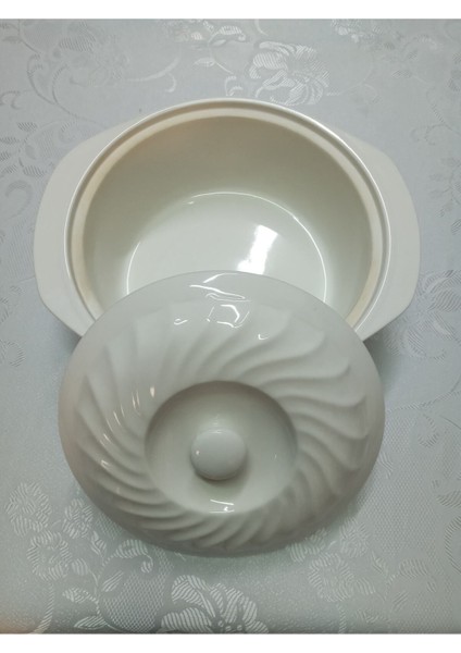 Beyaz Porselen Fırın Kabı ve Tencere Seti, Şık ve Kullanışlı Mutfak Gereci