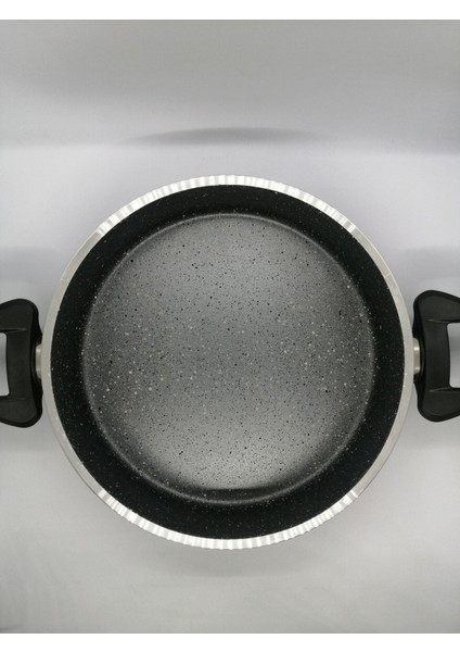Siyah Granit Basık Tencere, Dayanıklı ve Şık Mutfak Gereci fırsatları
