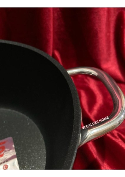 Derin 22 cm Siyah Metal Saplı Dayanıklı Tava, Yüksek Performanslı Mutfak Ürünü modelleri