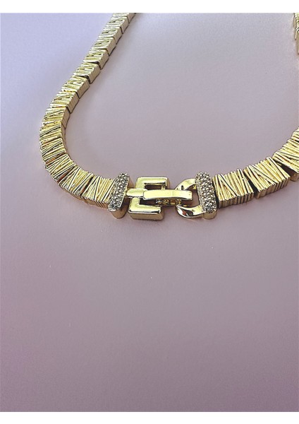 Özel Seri Rodyum Üzeri 14K Korumalı Altın Kaplama Çizgili Kare Zirkon Uçlu Gold Kolye