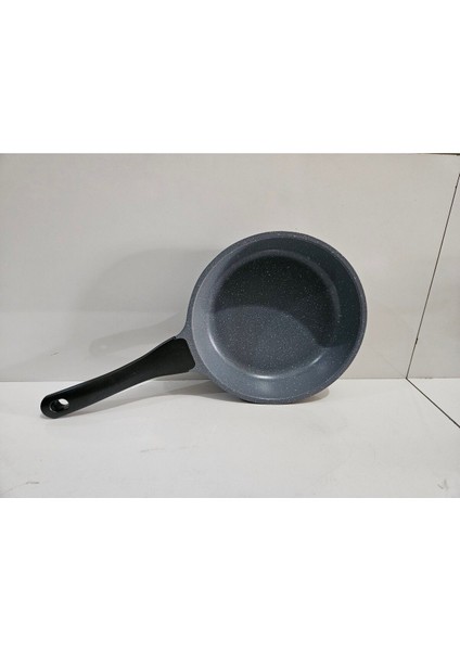 20 cm Açık Gri Tava, Dayanıklı ve Şık Mutfak Gereci fiyatları