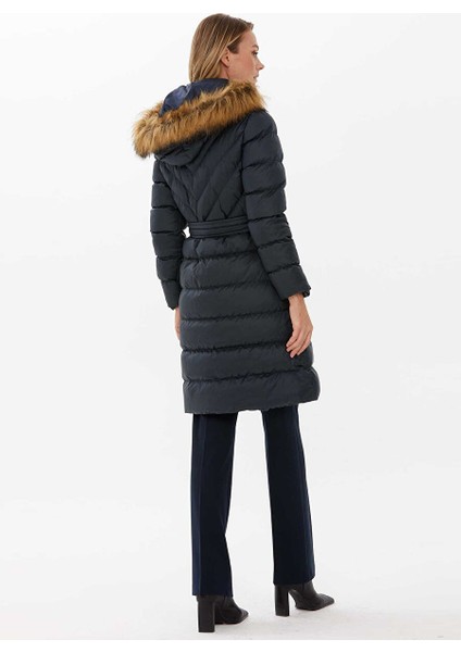 Lacivert Kadın Kürklü Mont 22KSL6017 fırsatları