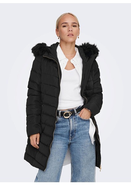 Onlnewellan Quilted Hood Fur Coat O Kapüşonlu Normal Kalıp Düz Siyah Kadın Kaban fiyatları