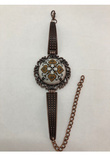 Kanaviçe Işlemeli Bileklik fiyatları