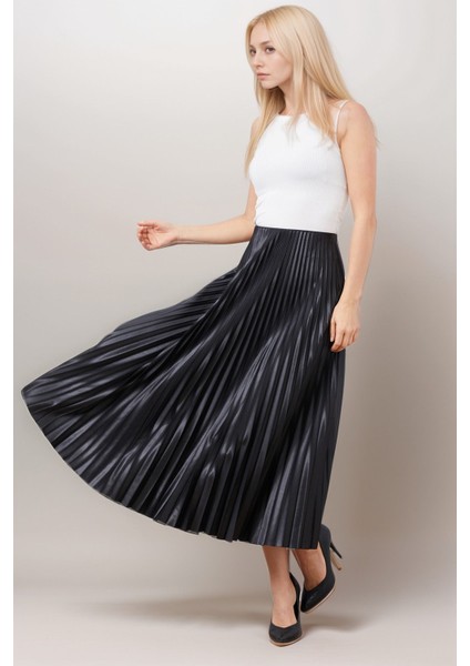 Deri Görünümlü Piliseli Uzun Kadın Şık Trend Tesettüre Uyumlu Etek