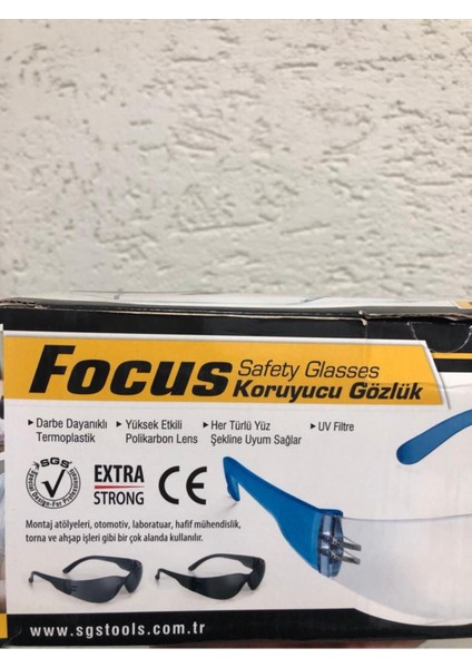 Şık Siyah Koruyucu Gözlük, Güvenle Kullanım ve Tarzın Birleşimi