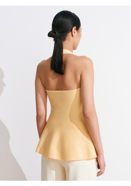 10787 Halter Yaka Metal Detaylı Peplum Triko Bluz-Sarı fiyatları