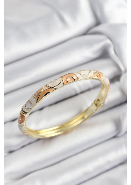 Mineli Pirinç Krem ve Yavru Ağzı Sarmal Motifli Gold Renk Kadın Kelepçe - TJ-BB7408