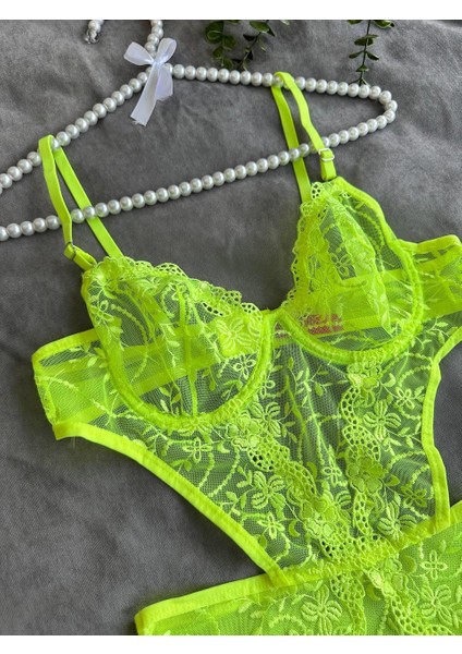 Özel Çiçek Desenli Yeşil Bodysuit Fırsat!!! fiyatları