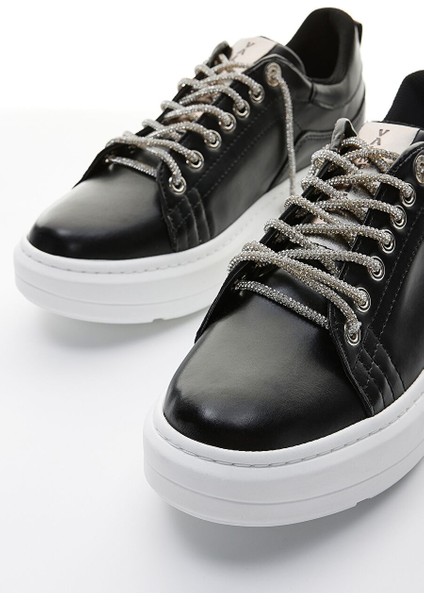 Beyaz Kadın Sneaker 817 AD1995 Bn Ayk Y23 modelleri