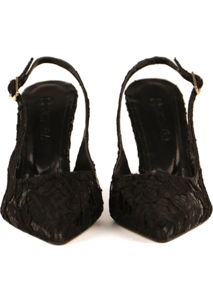 Dalida Rugan Dantel Detaylı Topıklu Ayakkabı fiyatları