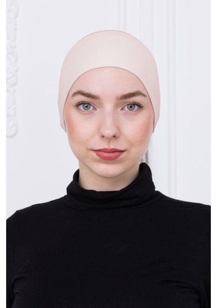 Geçmeli Açık Bej Bone Önü Dikişsiz Kaymaz Lastikli Kadın Tesettür Pratik Geçme Iç Bone modelleri