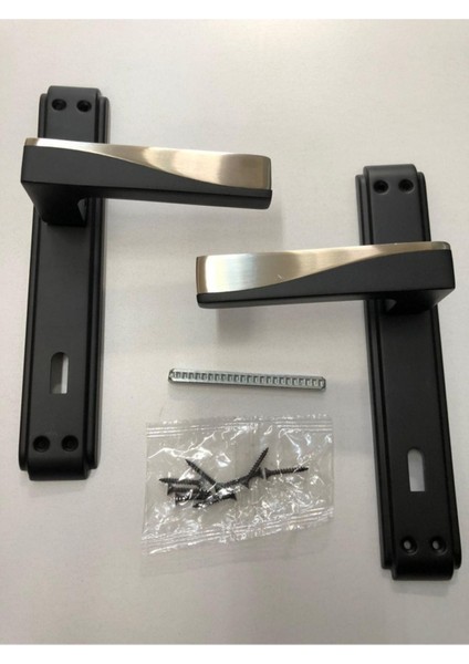 Şık Siyah Aynalı Kapı Kolu, Modern ve Şık Tasarım, Dayanıklı ve Zarif Parça fırsatları