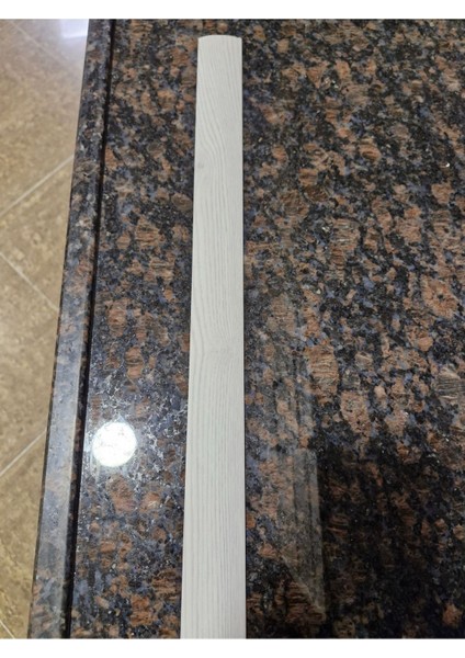 Beyaz Meşe Renkli Kendinden Yapışkanlı Parke Eşik Çıtası, 90 Cm, 3 Adet modelleri