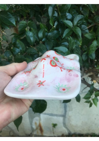 El Yapımı Seramik Pembe Kırmızı Çiçek Desenli Yumurta Saklama Kabı modelleri