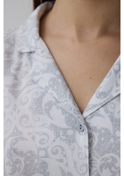 Açık Gri Roses Gömlek Yakalı Kısa Kollu Şortlu Pijama Takımı fiyatları